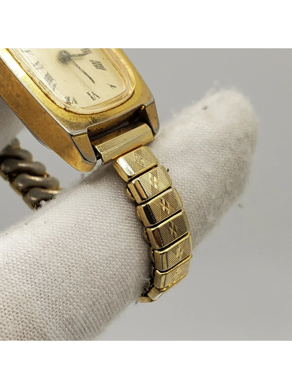 Vintage Timex Mechanical Watch Women Roman Numerals For Parts Or Repair
